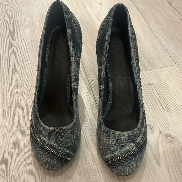 Diesel Heels - Picture 2 of 6